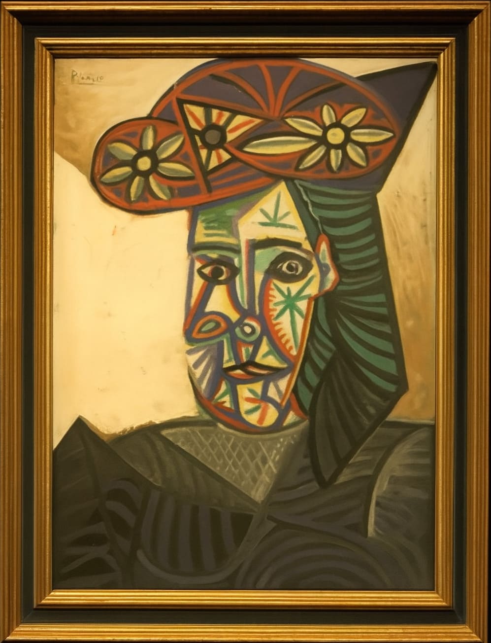 Buste de femme au chapeau à fleurs de 1943